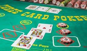 Antarmuka aplikasi mobile kejut 77 menampilkan halaman beranda dengan pertandingan Liga 1 dan opsi permainan slot